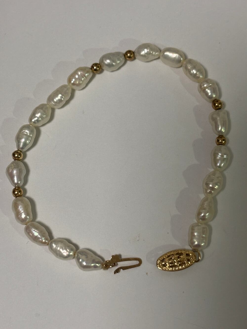 Vintage Freshwater Pearls 14K Gold Beads & Clasp Bracelet Small Baroque Pearls